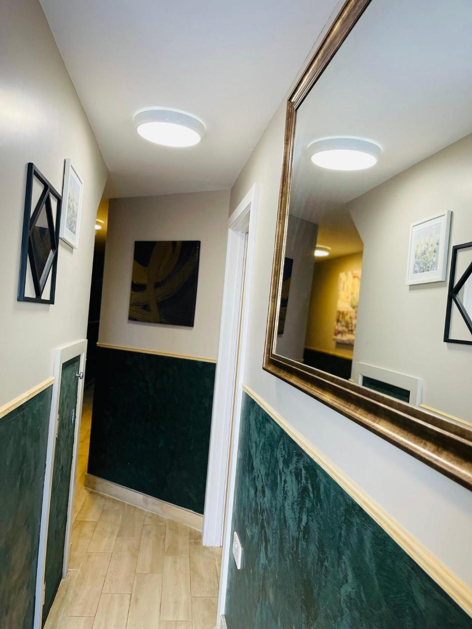 Paragraph Palmers Green Exterior photo